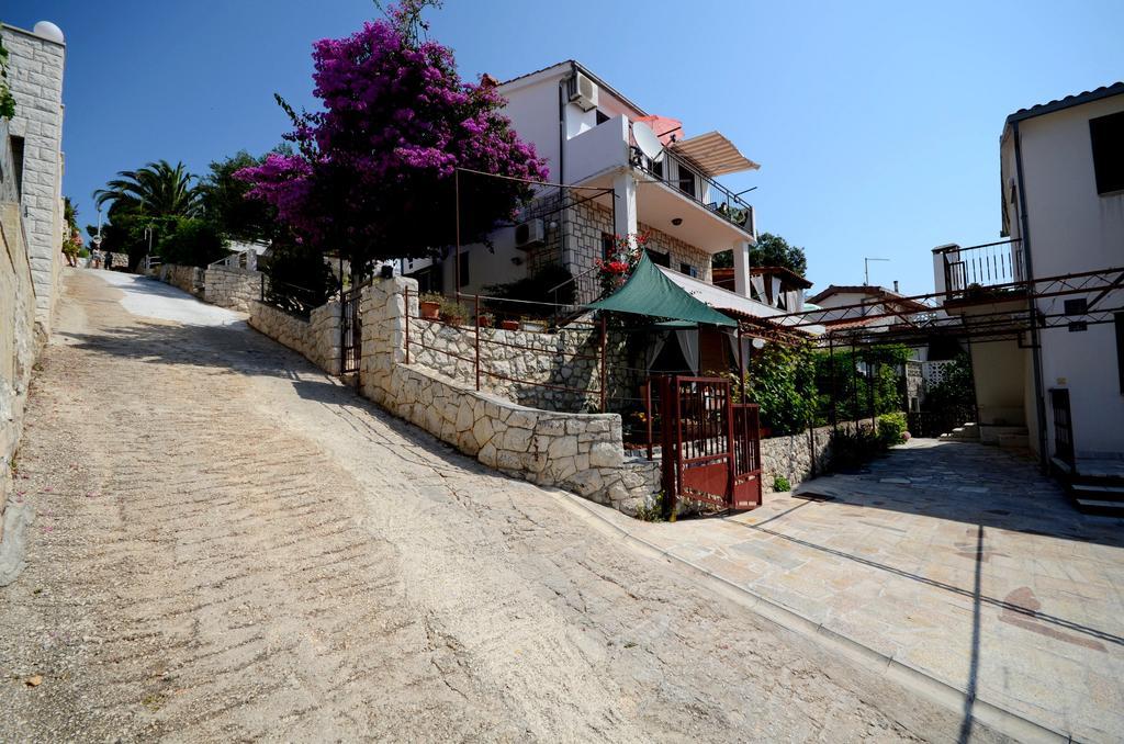 Apartments Katica Trogir Exterior foto